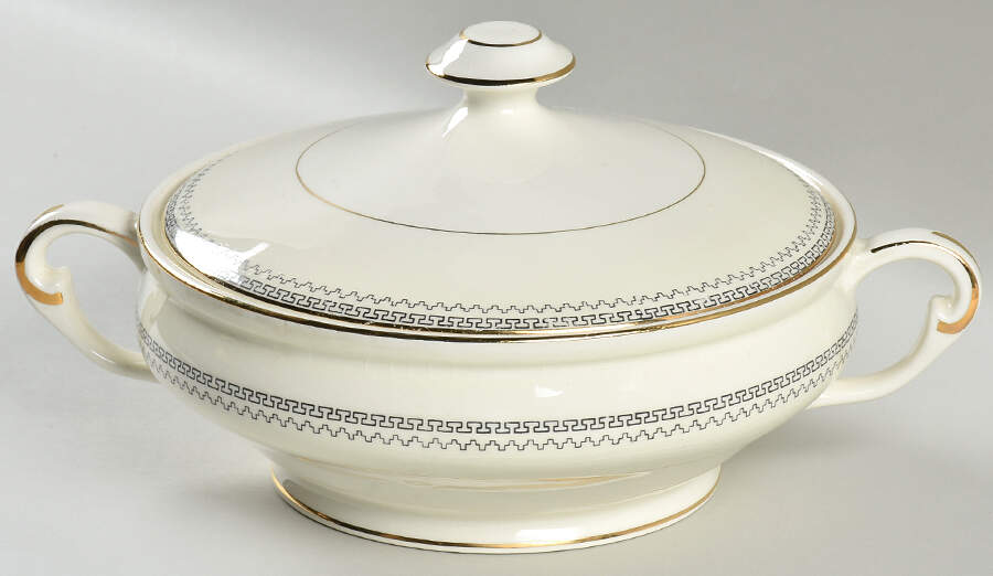 Oxford Round Covered Vegetable by Pope Gosser-1