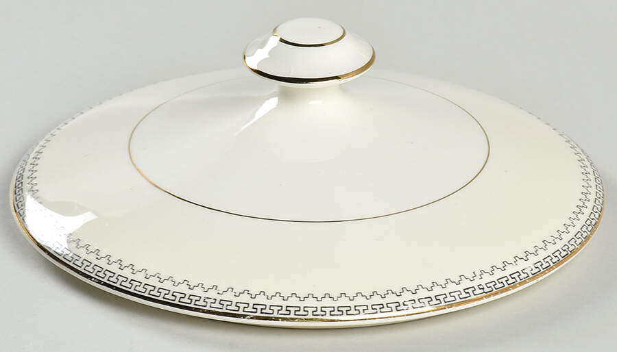 Oxford Lid for Round Vegetable by Pope Gosser-1
