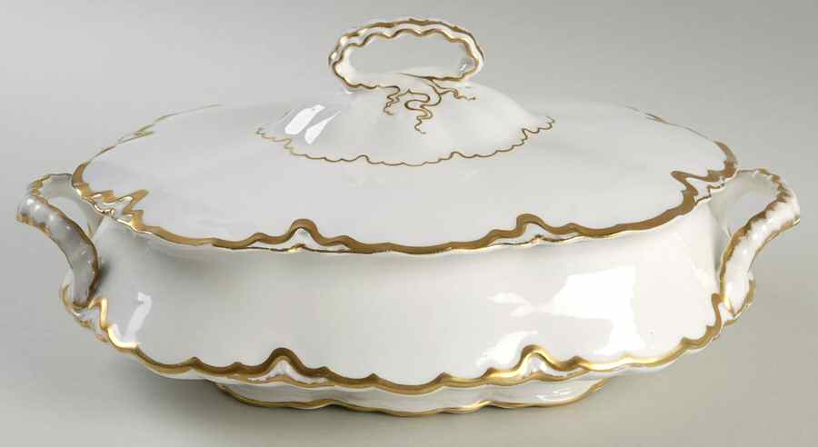 POP23 Oval Covered Vegetable by Pope Gosser-1