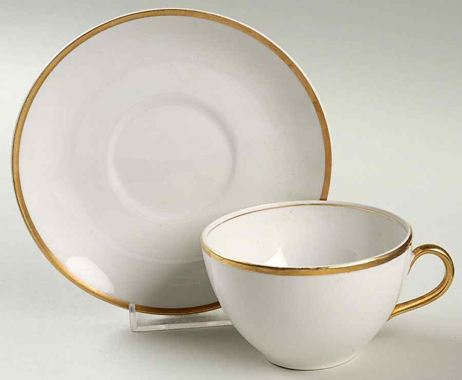 POP28 Flat Cup & Saucer Set by Pope Gosser-1
