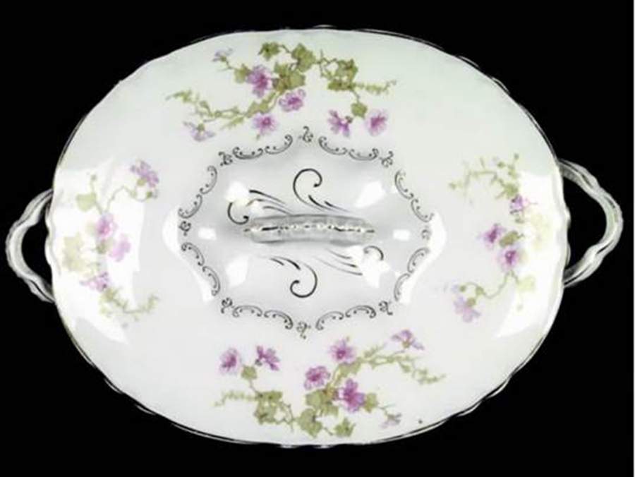 POP36 Oval Covered Vegetable by Pope Gosser-1