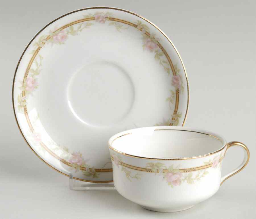 POP57 Flat Cup & Saucer Set by Pope Gosser-1