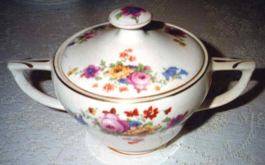 POP64 Sugar Bowl & Lid by Pope Gosser-1