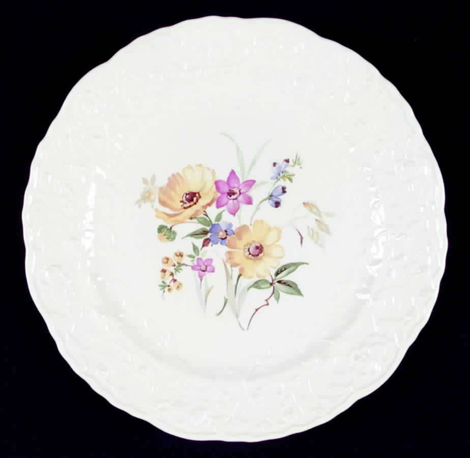 POP79 Dinner Plate by Pope Gosser-1
