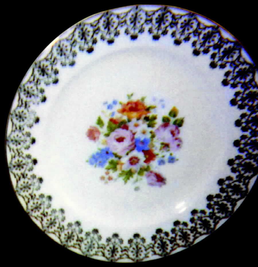 POP87 Luncheon Plate by Pope Gosser-1