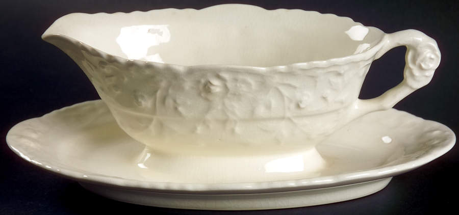 Rose Point Gravy Boat with Attached Underplate by Pope Gosser-1