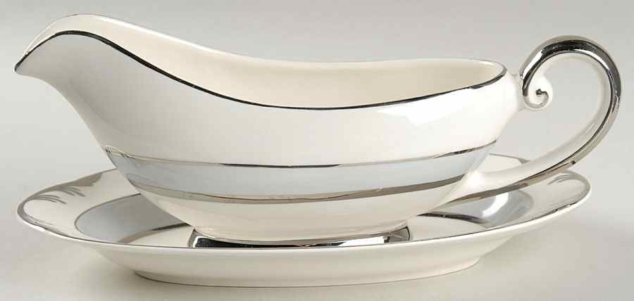 Silver Dawn Gravy Boat & Underplate by Pope Gosser-1