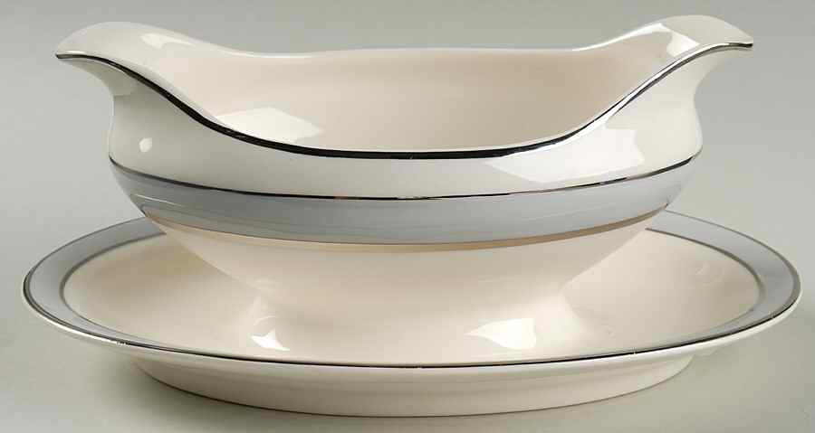 Silver Dawn Gravy Boat with Attached Underplate by Pope Gosser-1