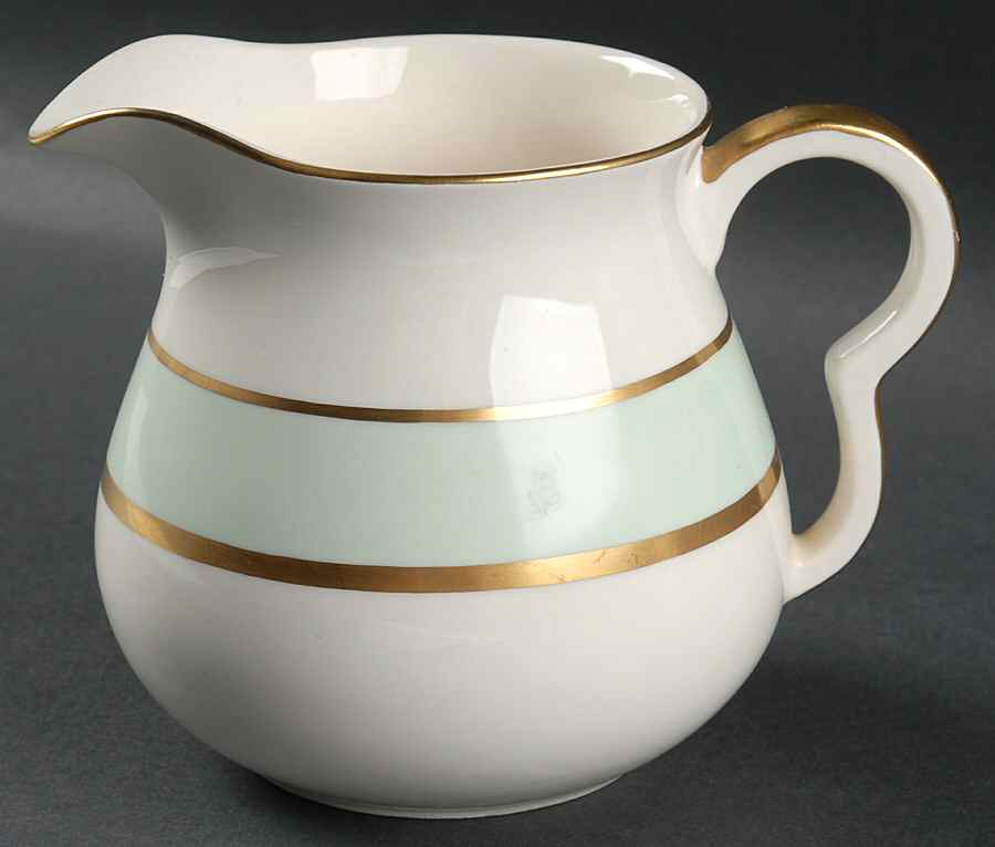 Spring 24 Oz Pitcher by Pope Gosser-1