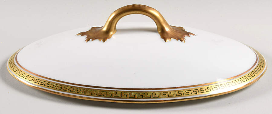 The Athena Lid for Oval Vegetable by Jean Pouyat-1