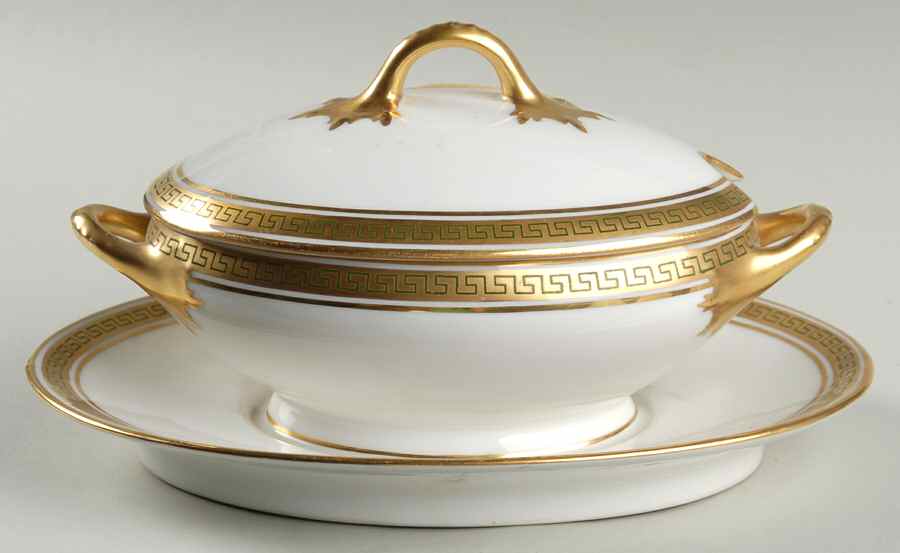 The Athena Sauce Boat with Attached Underplate & Lid by Jean Pouyat-1