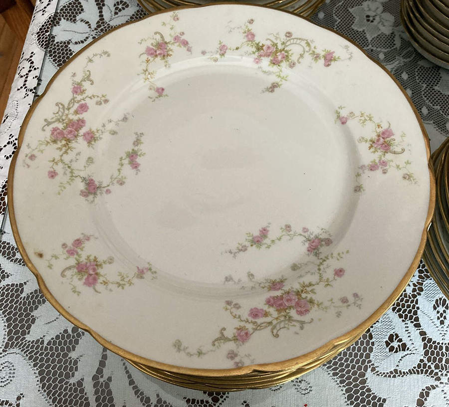 POY29 Dinner Plate by Jean Pouyat-1