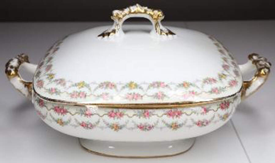 POY36 Oval Covered Vegetable by Jean Pouyat-1