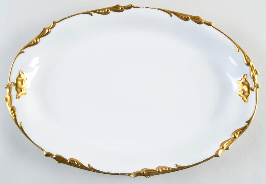 POY40 16" Oval Serving Platter by Jean Pouyat-1