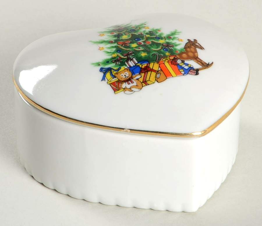 Happy Holiday 3" Heart Shape Box & Lid by Papel-1