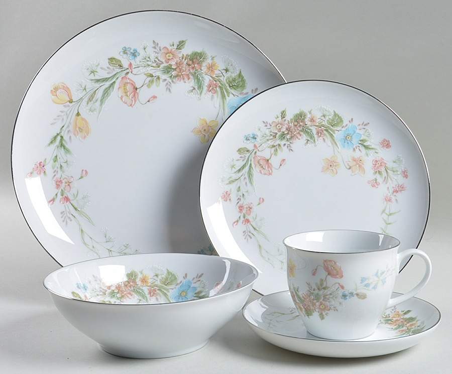 Berkshire 5 Piece Place Setting by Premiere-1