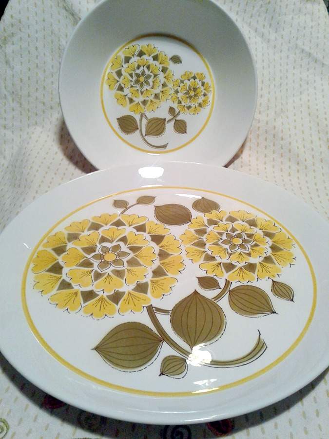 Cecil Coupe Cereal Bowl by Premiere-1