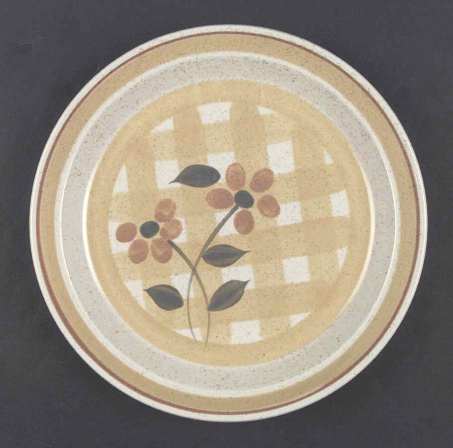 Hayride Yellow Dinner Plate by Premiere-1