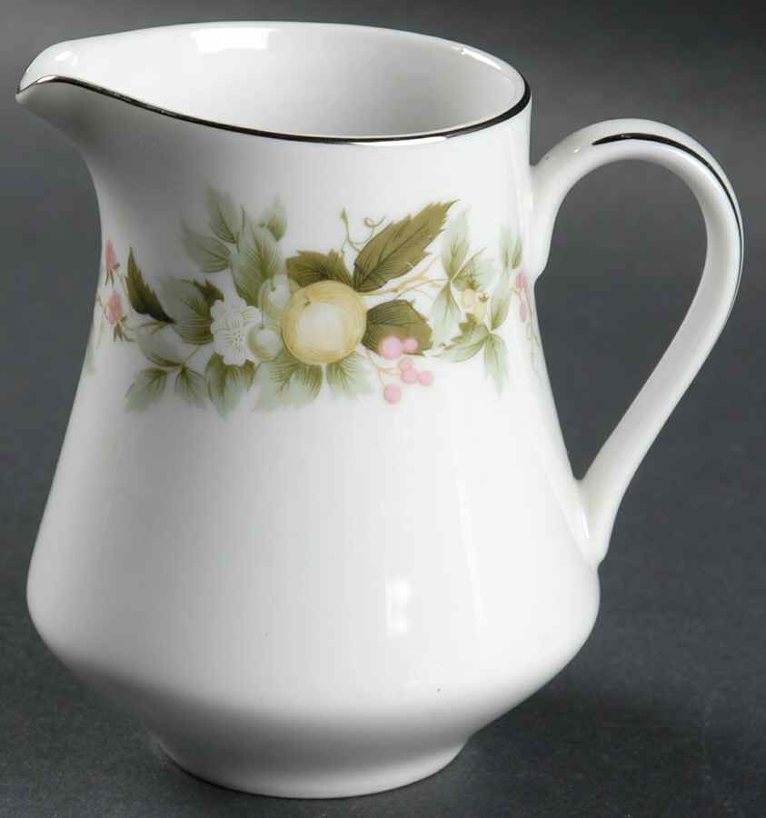 Pickwick Creamer by Premiere-1