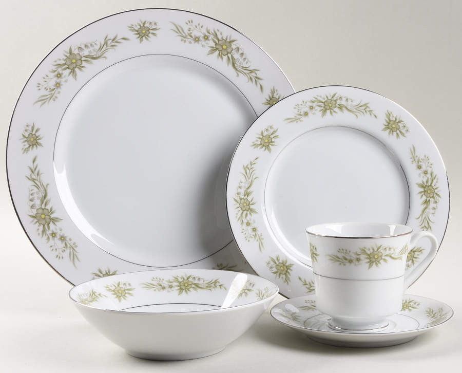 Sweet Hearts 5 Piece Place Setting by Premiere-1