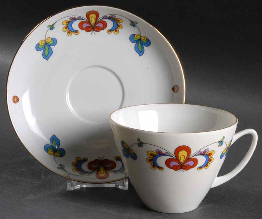 Farmer's Rose (Rim, Gold Trim) Oversized Cup & Saucer Set by Porsgrund-1