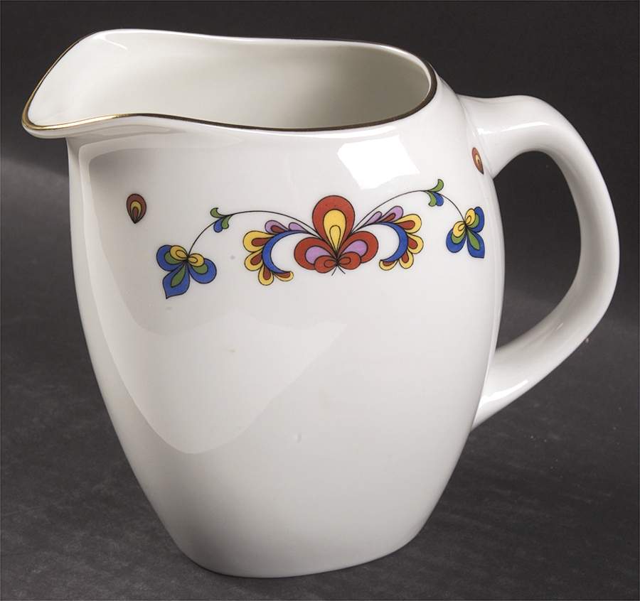 Farmer's Rose (Rim, Gold Trim) 32 Oz Pitcher by Porsgrund-1