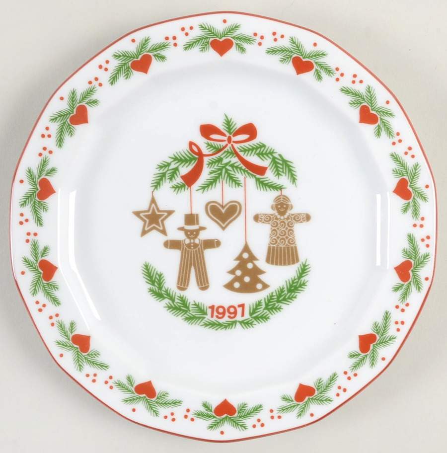 Hearts & Pines (Multisided) 1991 Collector Plate by Porsgrund-1