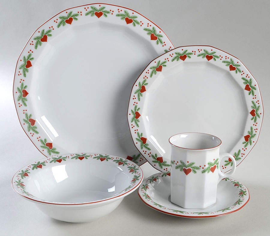 Hearts & Pines (Multisided) 5 Piece Place Setting by Porsgrund-1