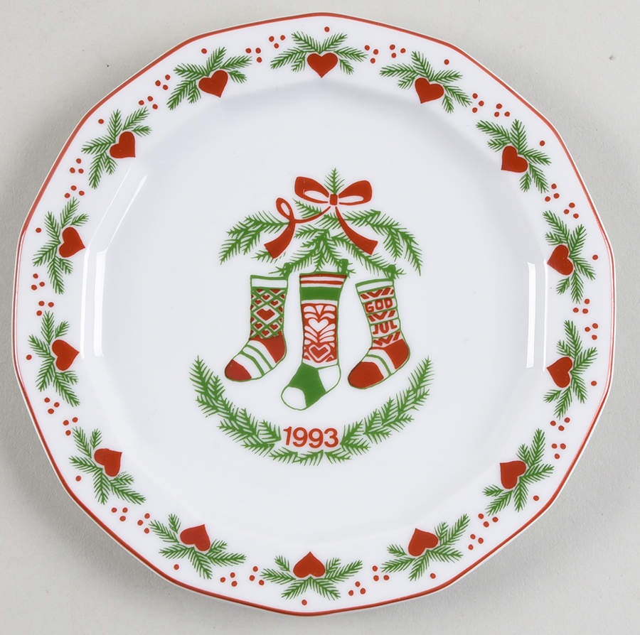 Hearts & Pines (Multisided) 1993 Collector Plate by Porsgrund-1