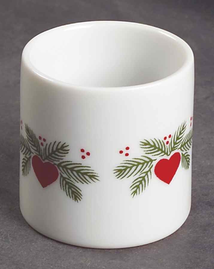 Hearts & Pines (Multisided) Napkin Ring by Porsgrund-1