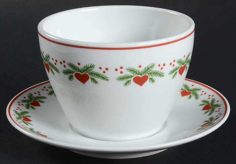 Hearts & Pines (Multisided) Gravy Boat & Underplate by Porsgrund-1