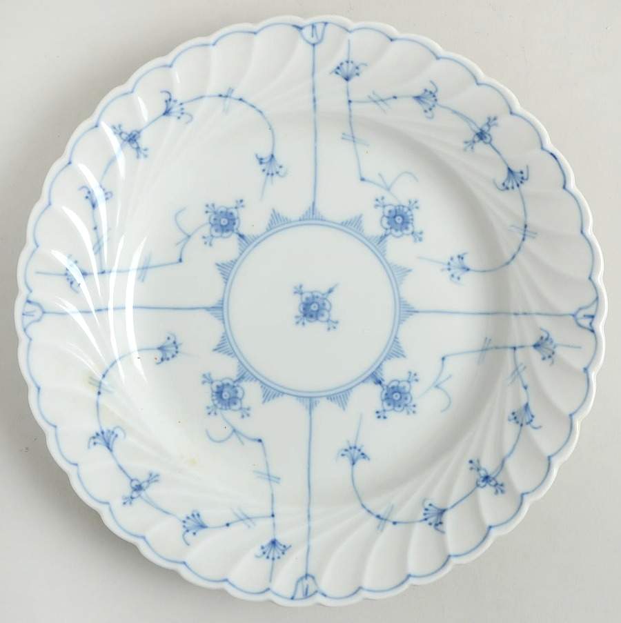 Straw (Swirled) Luncheon Plate by Porsgrund-1