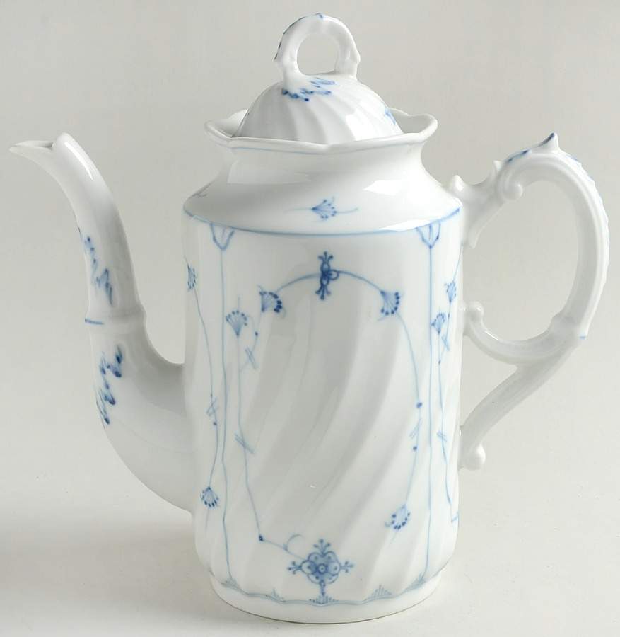Straw (Swirled) Coffee Pot & Lid by Porsgrund-1