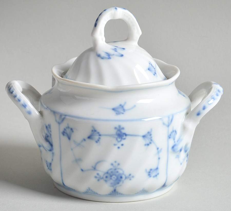 Straw (Swirled) Mini Sugar Bowl & Lid by Porsgrund-1
