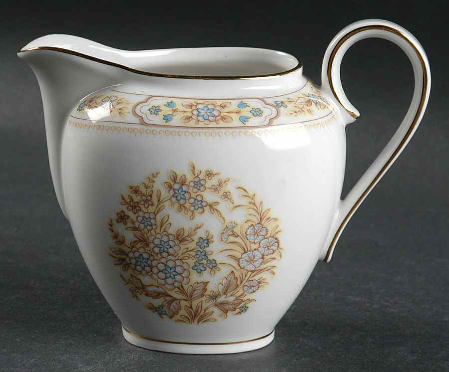 Virginia Heritage (Floral Design) Creamer by Princess House-1