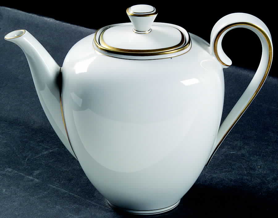 Princess Heritage (Gold Trim) Coffee Pot & Lid by Princess House-1
