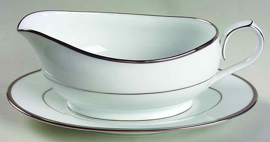 Princess Heritage (Platinum Trim) Gravy Boat & Underplate by Princess House-1