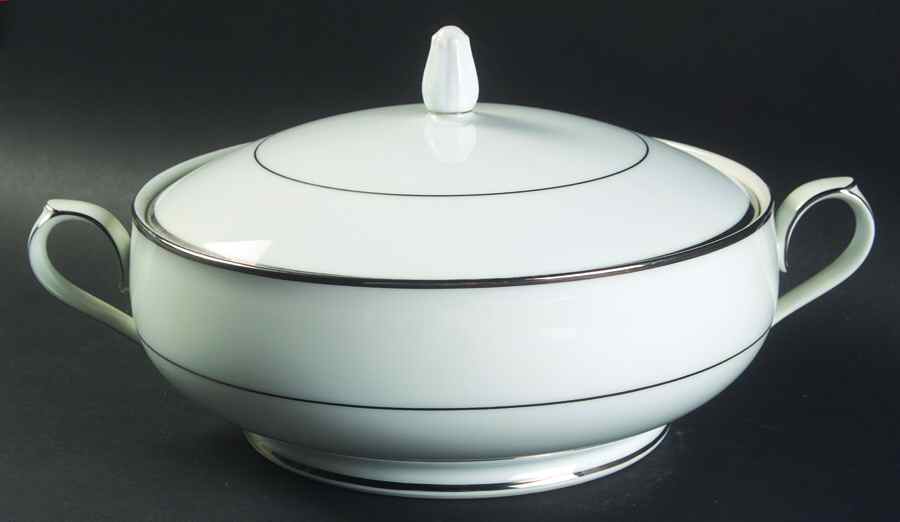 Princess Heritage (Platinum Trim) Round Covered Vegetable by Princess House-1