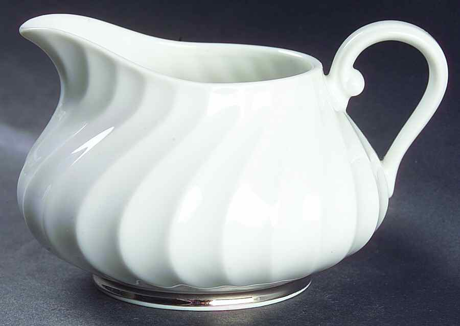 Elegance (Platinum Inner Ring) Creamer by Princess - Empcraft (USA)-1