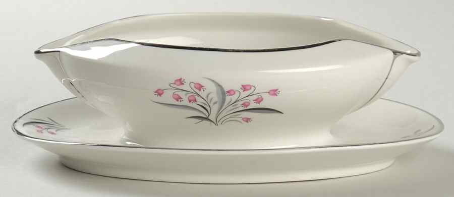 Flair Gravy Boat with Attached Underplate by Princess - Empcraft (USA)-1