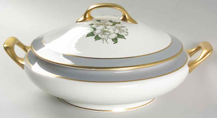 Mayfair Round Covered Vegetable by Princess - Empcraft (USA)-1
