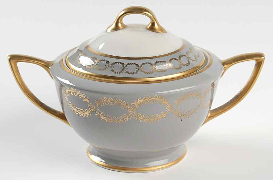 PRI3 Sugar Bowl & Lid by Princess - Empcraft (USA)-1