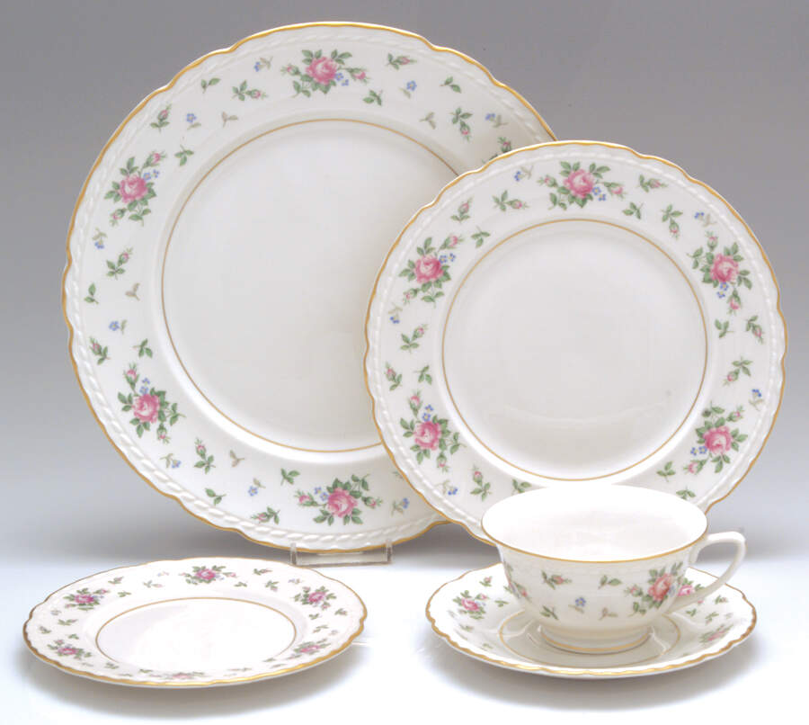 Sweet Briar 40 Piece Estate Set by Princess - Empcraft (USA)-1