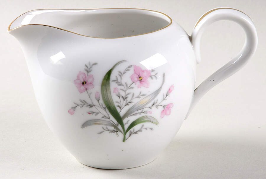 Bolero Creamer by Princess (Japan)-1