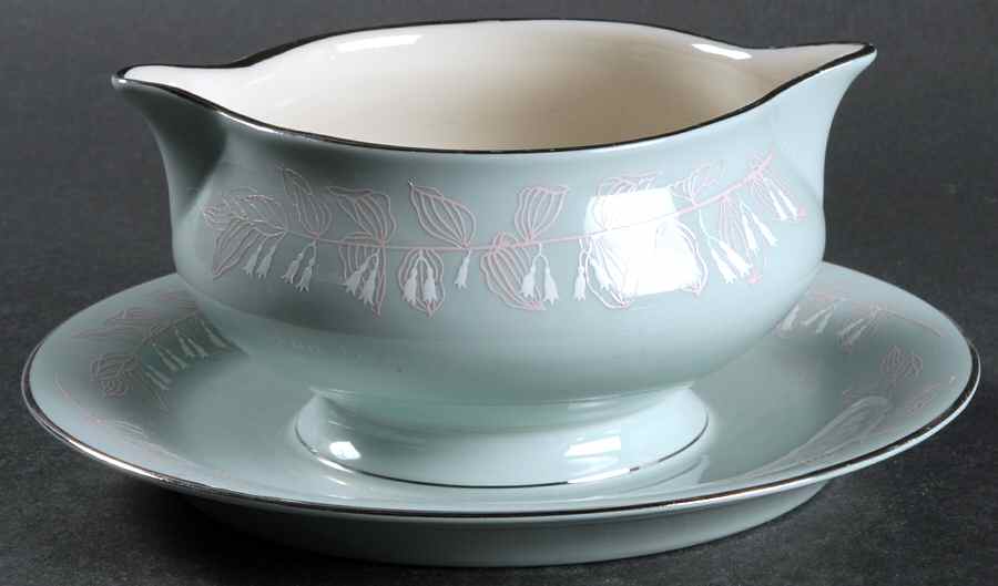 Foxhall Gravy Boat with Attached Underplate by Nancy Prentiss-1