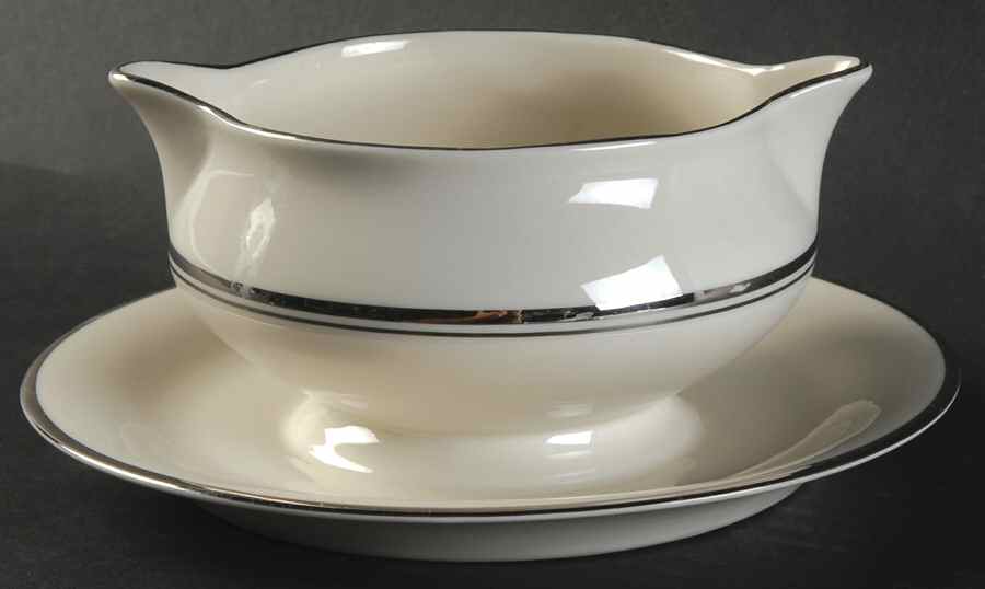 Silver Sonnet Gravy Boat with Attached Underplate by Nancy Prentiss-1