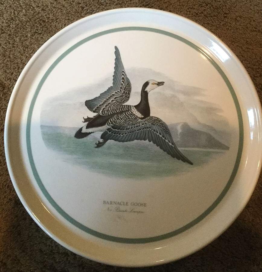 Birds of Britain 12" Diameter Pedestal Cake Stand with Green Band by Portmeirion-1