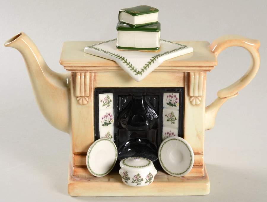 Botanic Garden Mini Figural Teapot & Lid by Portmeirion-1