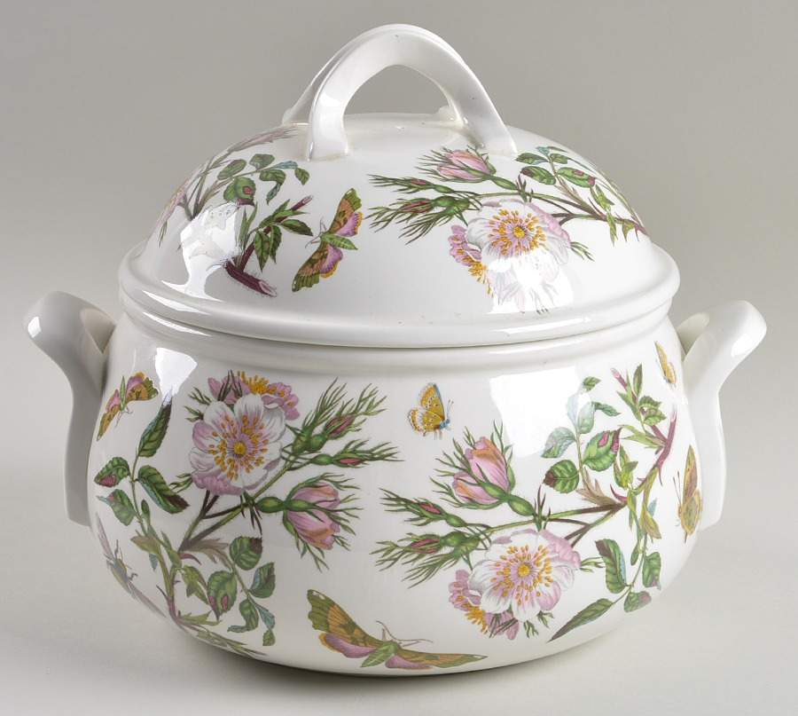 Botanic Garden 2.5 Qt Round Romantic Shape Covered Casserole by Portmeirion-1