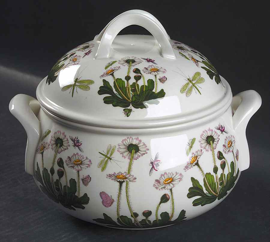 Botanic Garden 2.5 Qt Round Romantic Shape Covered Casserole by Portmeirion-1